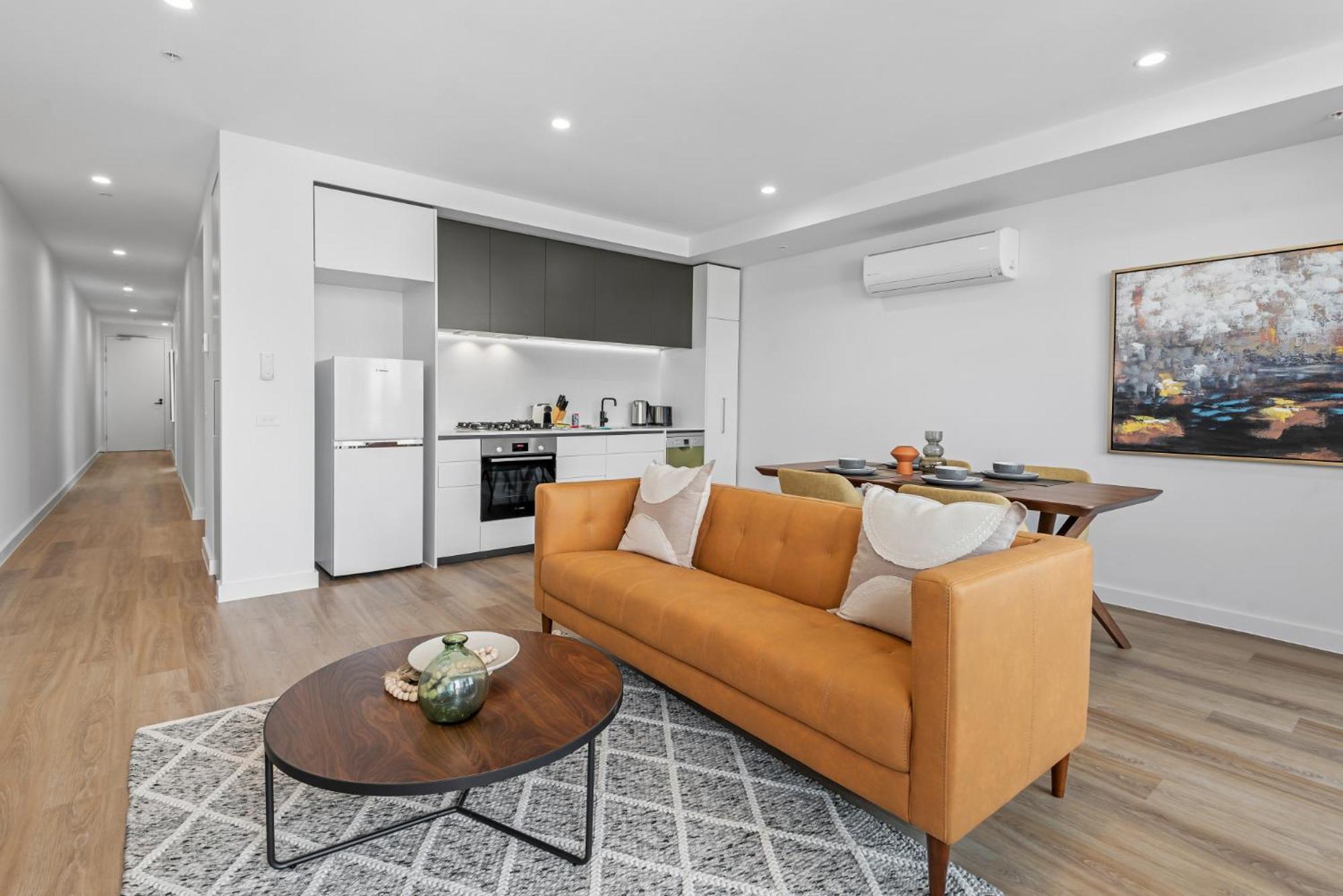 Modern Apartment On Burgundy Precinct & Parklands Мельбурн Экстерьер фото